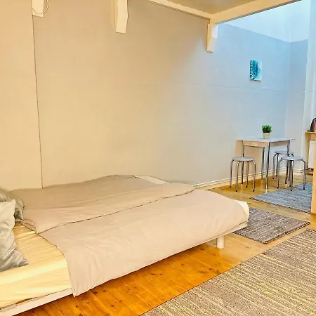 In Attraktiver Und Zentraler Lage Apartment Berlin